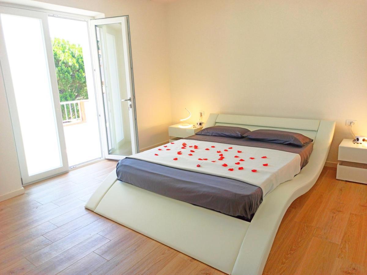Guest House - La Bella Vita 奥罗塞伊 外观 照片